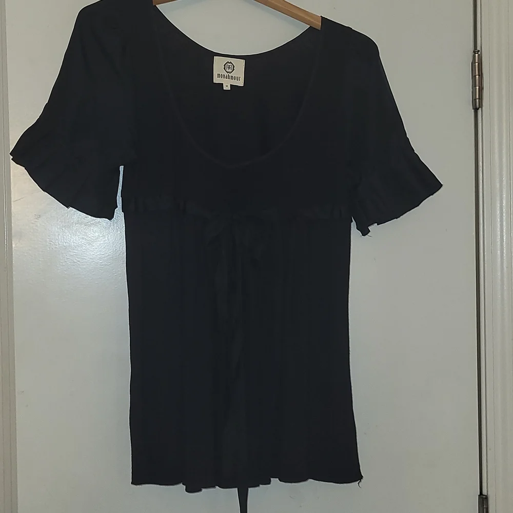 Monahmour maternity short-sleeved blouse. Roomy, silky sleeves & middle bow. Med - Picture 5 of 6